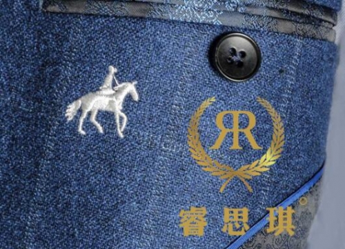 武汉团体职业装厂家解说团体职业装定制原创设计